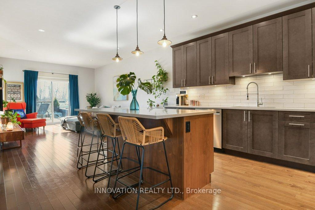 Photo 10 of 625 Meadowridge Circle, Ottawa, Carp — HOMEH