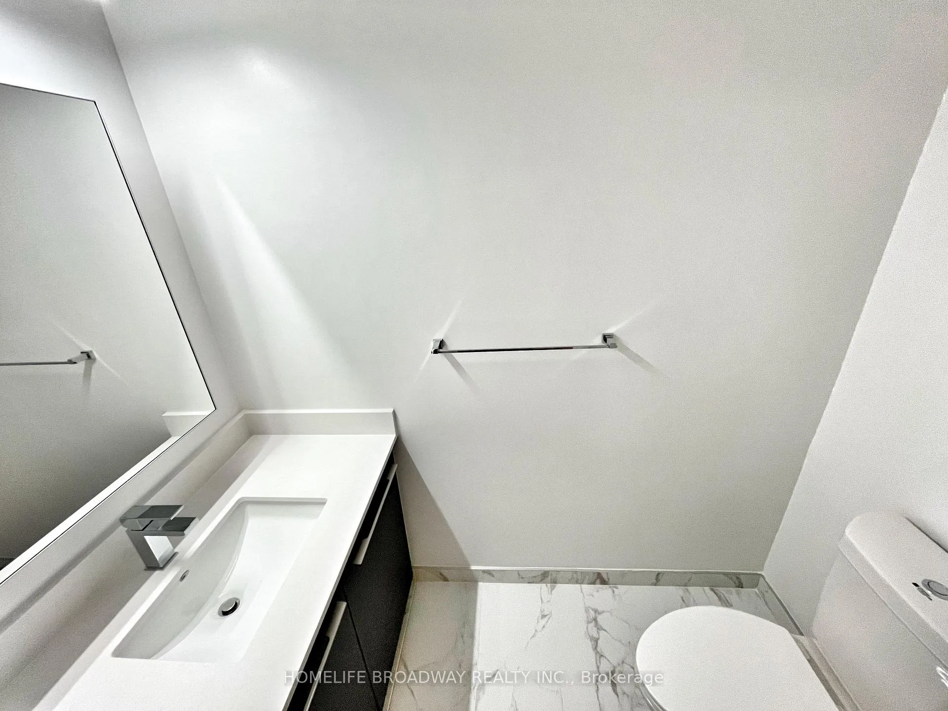 Photo 11 of Unit 2607, 18 Water Walk Drive, Markham, Unionville — HOMEH