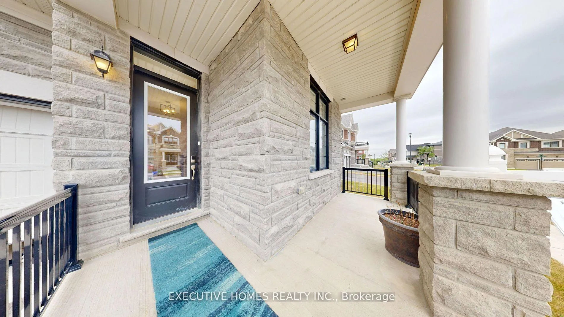 Photo 2 of 1557 Scarlett Trail, Pickering, Rural Pickering — HOMEH