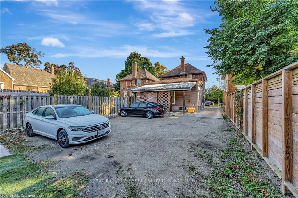 Photo 13 of Unit Unit 1, 25 Major Street, Kitchener — HOMEH