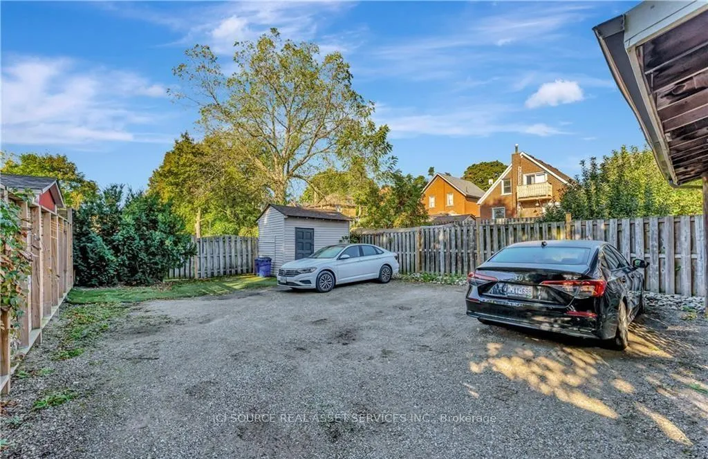 Photo 14 of Unit Unit 1, 25 Major Street, Kitchener — HOMEH