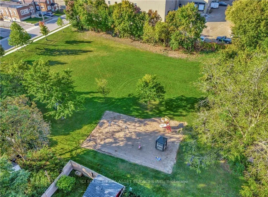 Photo 16 of Unit Unit 1, 25 Major Street, Kitchener — HOMEH