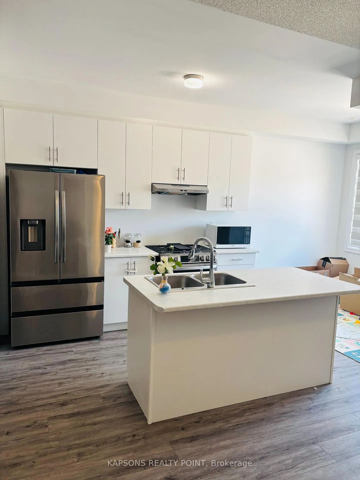 Photo 7 of 2029 Cameron Lott Crescent, Oshawa, Kedron — HOMEH