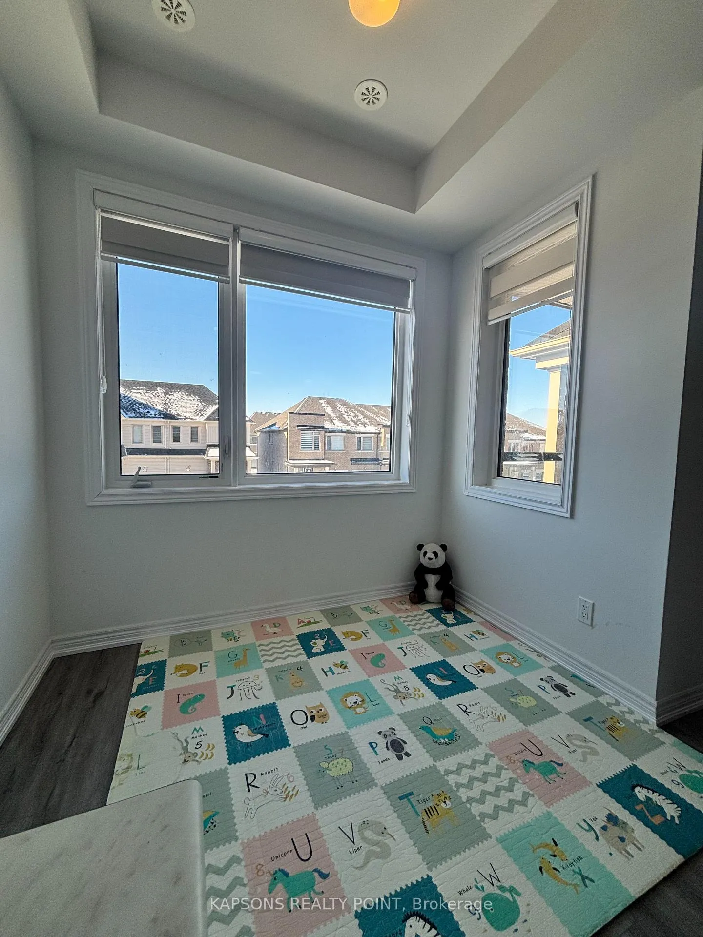 Photo 11 of 2029 Cameron Lott Crescent, Oshawa, Kedron — HOMEH