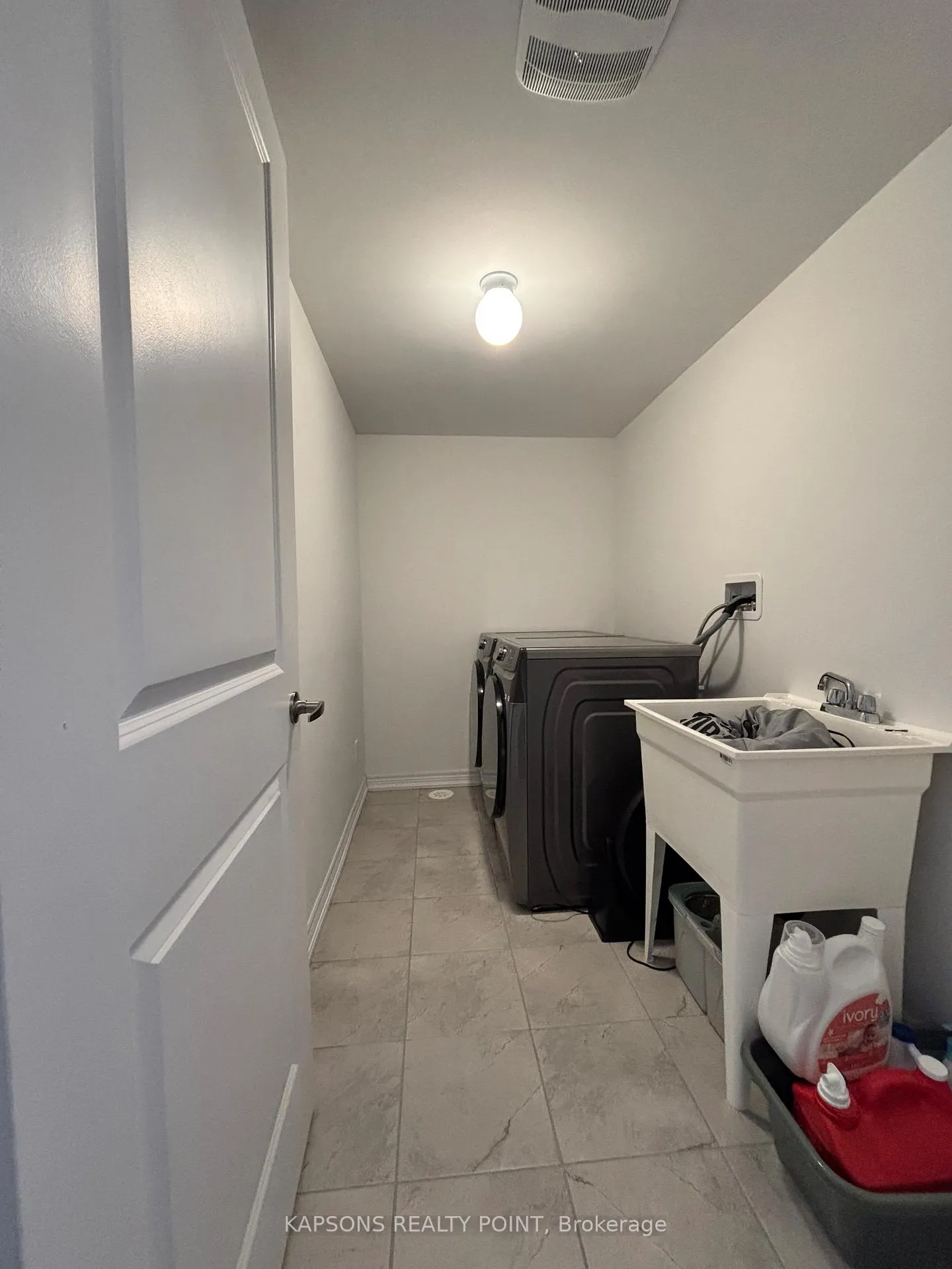 Photo 31 of 2029 Cameron Lott Crescent, Oshawa, Kedron — HOMEH