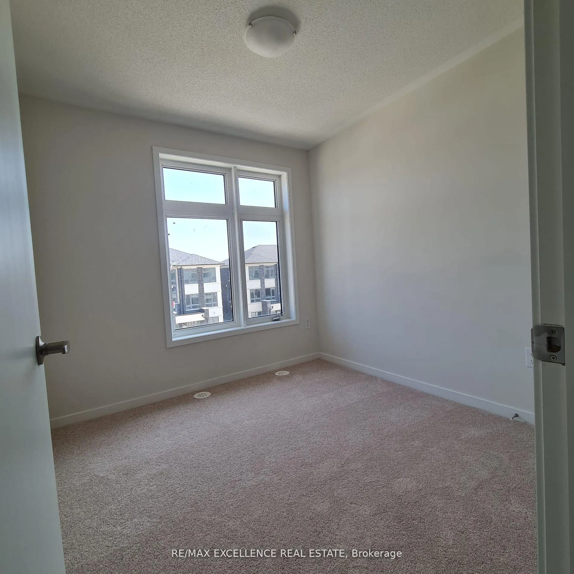 Photo 12 of 1358 Bradenton Path, Oshawa, Eastdale — HOMEH