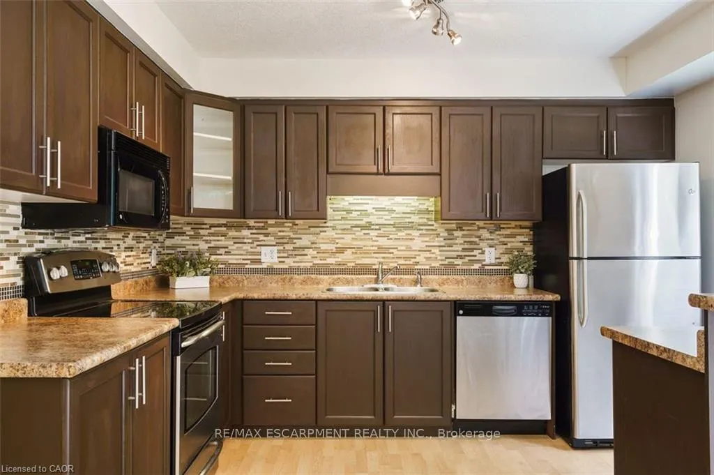 Photo 8 of Unit P87, 175 David Bergey Drive, Kitchener — HOMEH