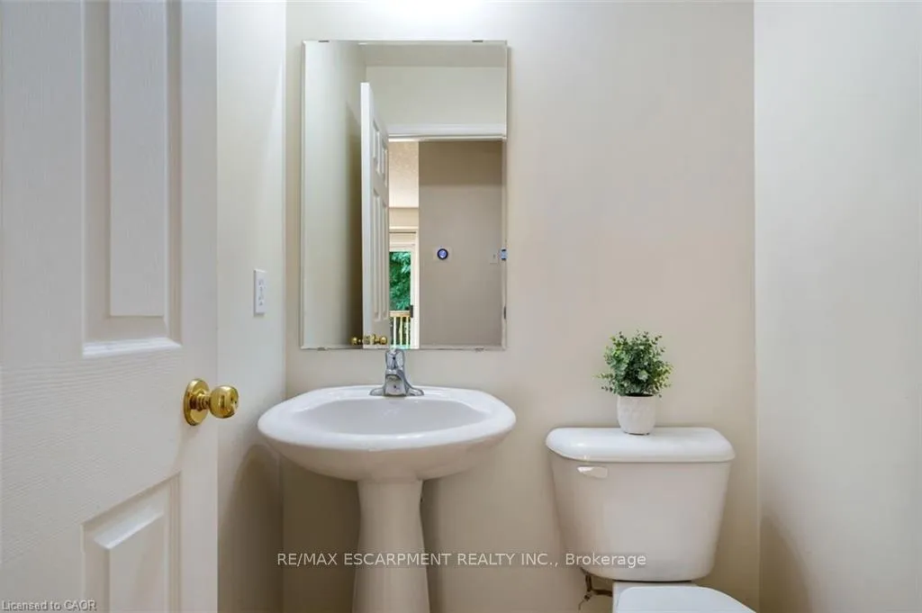 Photo 14 of Unit P87, 175 David Bergey Drive, Kitchener — HOMEH