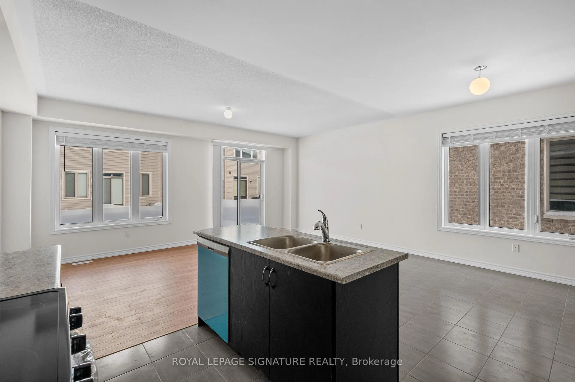Photo 16 of 16 Hylton Drive, Barrie, Rural Barrie Southeast — HOMEH