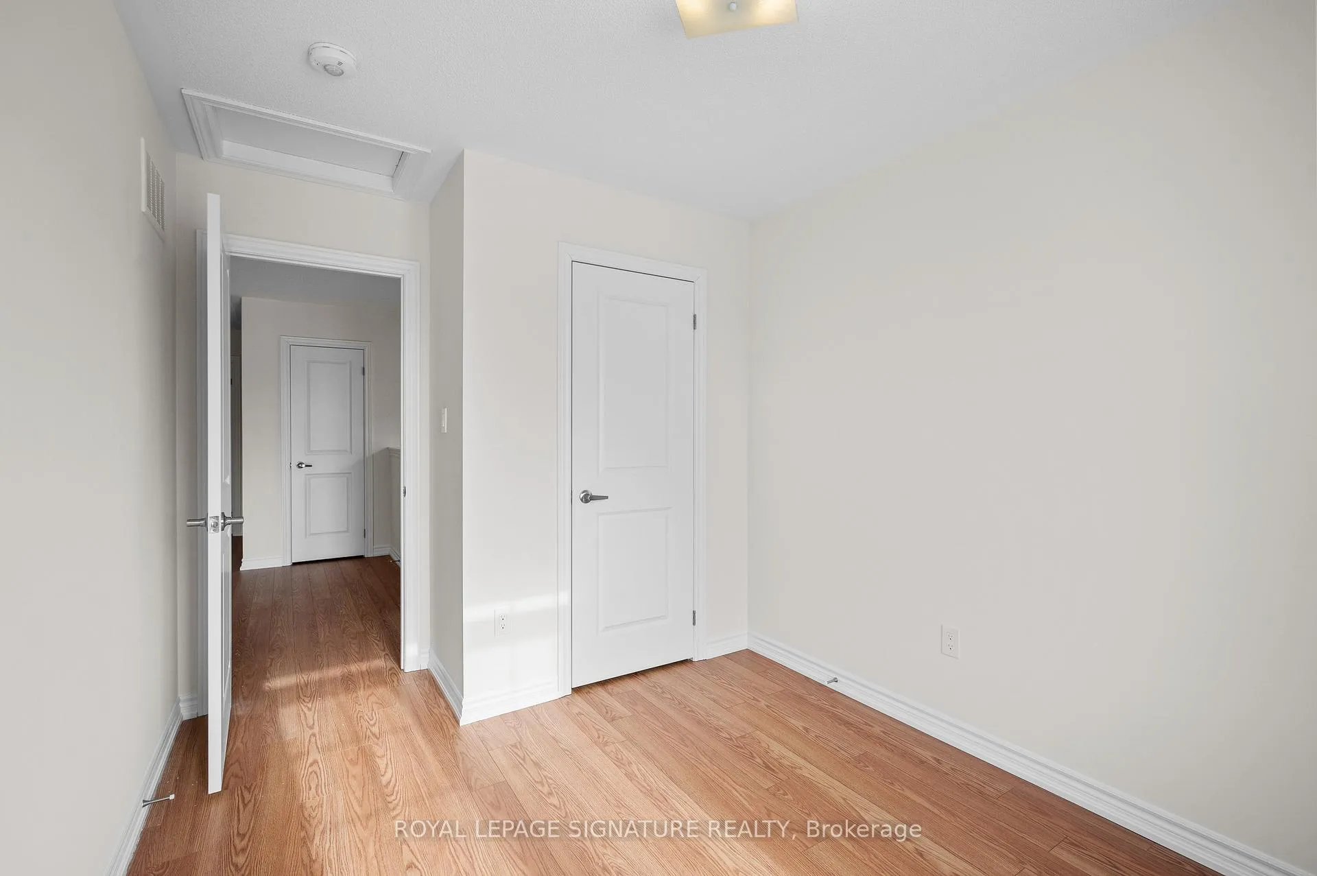 Photo 30 of 16 Hylton Drive, Barrie, Rural Barrie Southeast — HOMEH