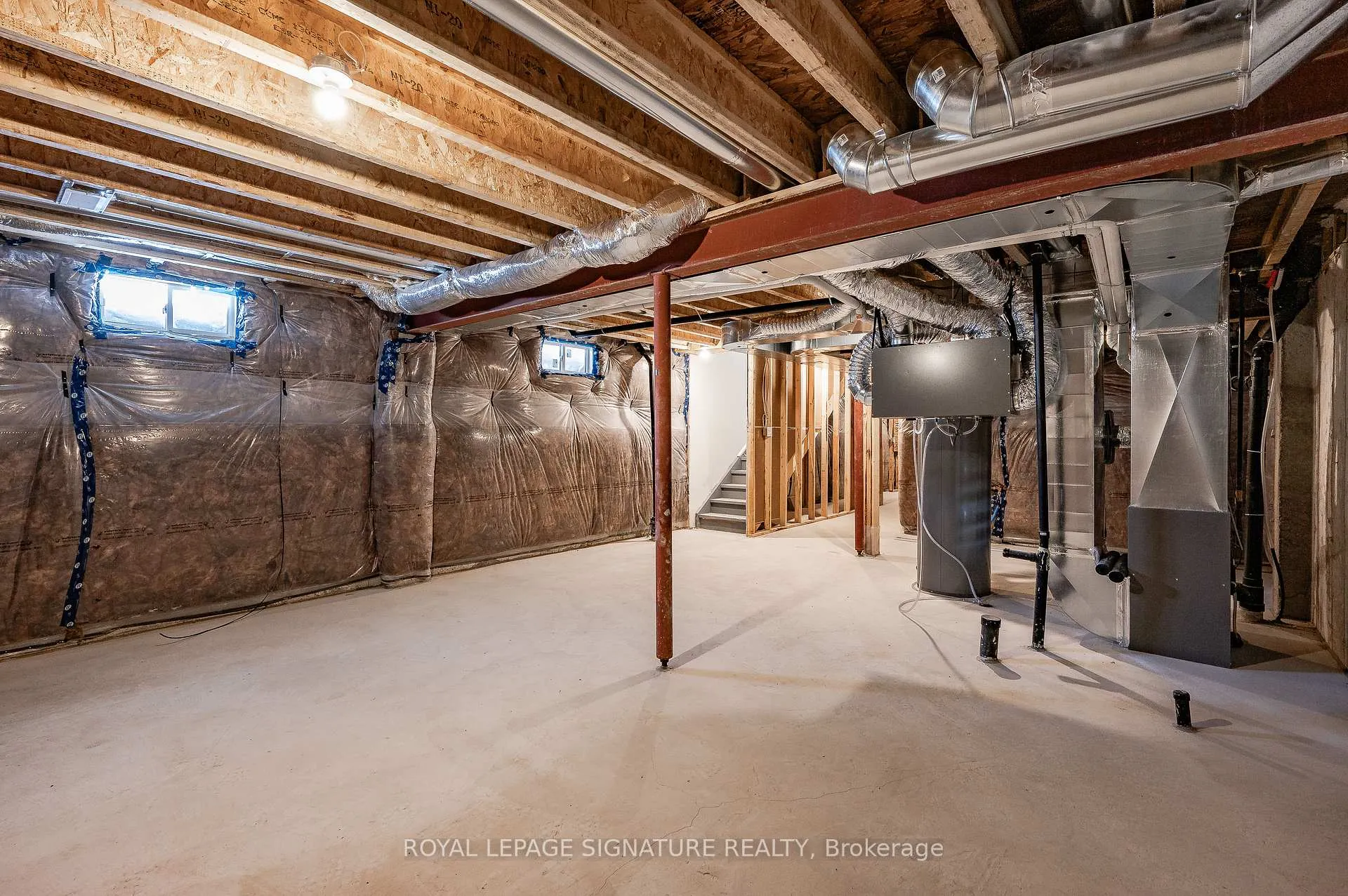 Photo 37 of 16 Hylton Drive, Barrie, Rural Barrie Southeast — HOMEH