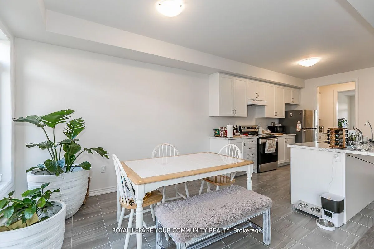 Photo 8 of 2203 Grainger Loop, Innisfil, Alcona — HOMEH