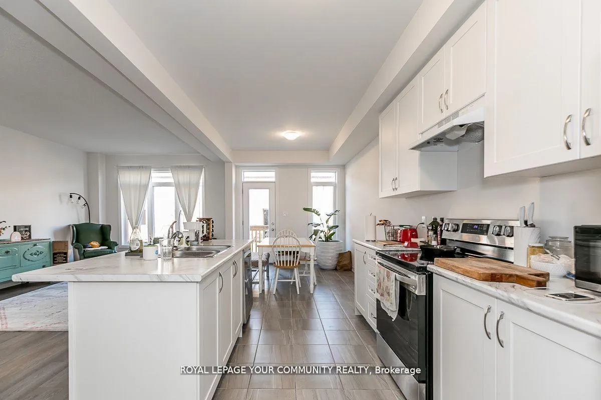 Photo 12 of 2203 Grainger Loop, Innisfil, Alcona — HOMEH