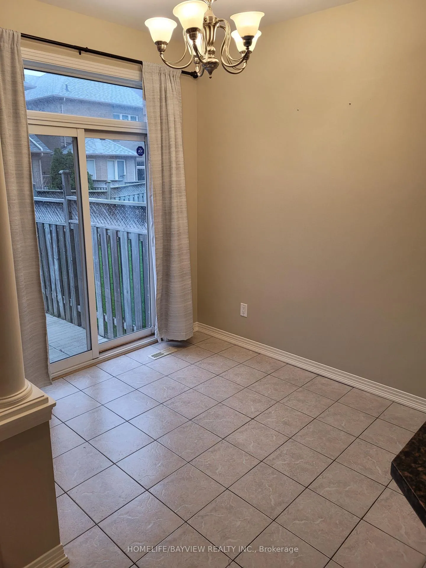 Photo 3 of 23 Whitford Road, Markham, Cachet — HOMEH