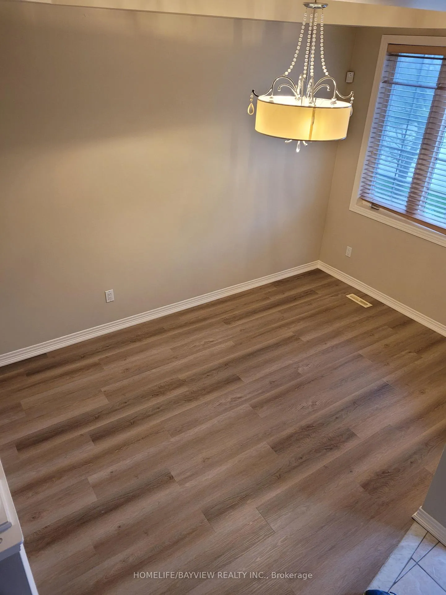 Photo 5 of 23 Whitford Road, Markham, Cachet — HOMEH