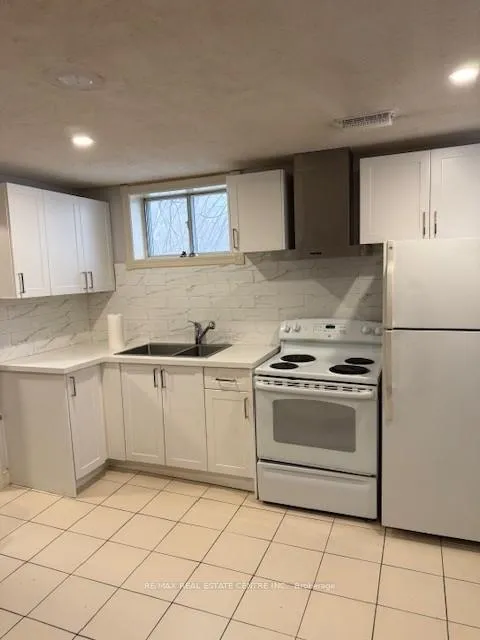 Photo 8 of Unit Basement, 16459 Airport Road E, Caledon, Rural Caledon — HOMEH