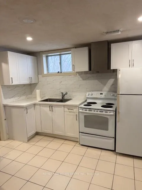 Photo 9 of Unit Basement, 16459 Airport Road E, Caledon, Rural Caledon — HOMEH