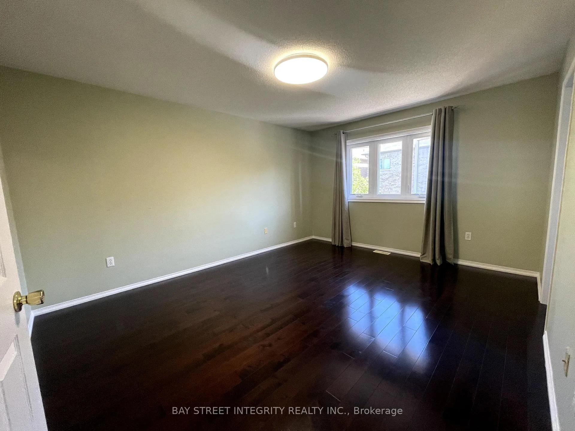 Photo 11 of 111 Madison Heights Boulevard, Markham, Berczy — HOMEH