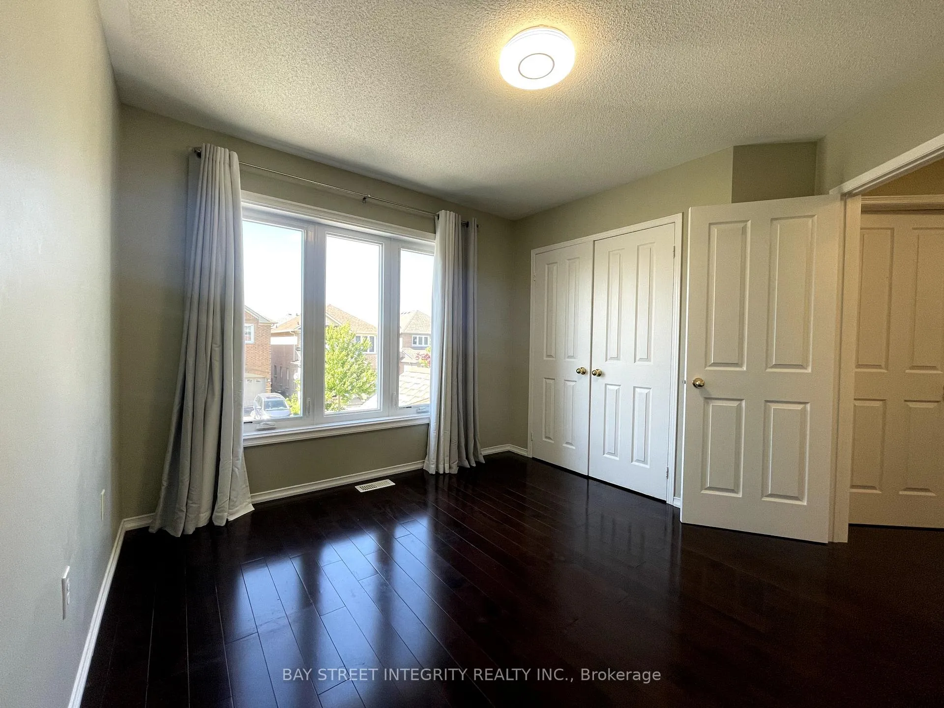 Photo 14 of 111 Madison Heights Boulevard, Markham, Berczy — HOMEH