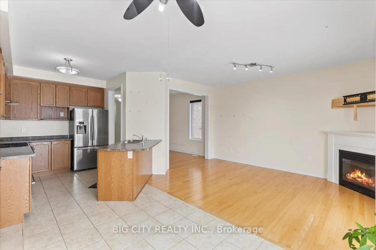 Photo 13 of 56 Haskett Drive, Markham, Cedar Grove — HOMEH