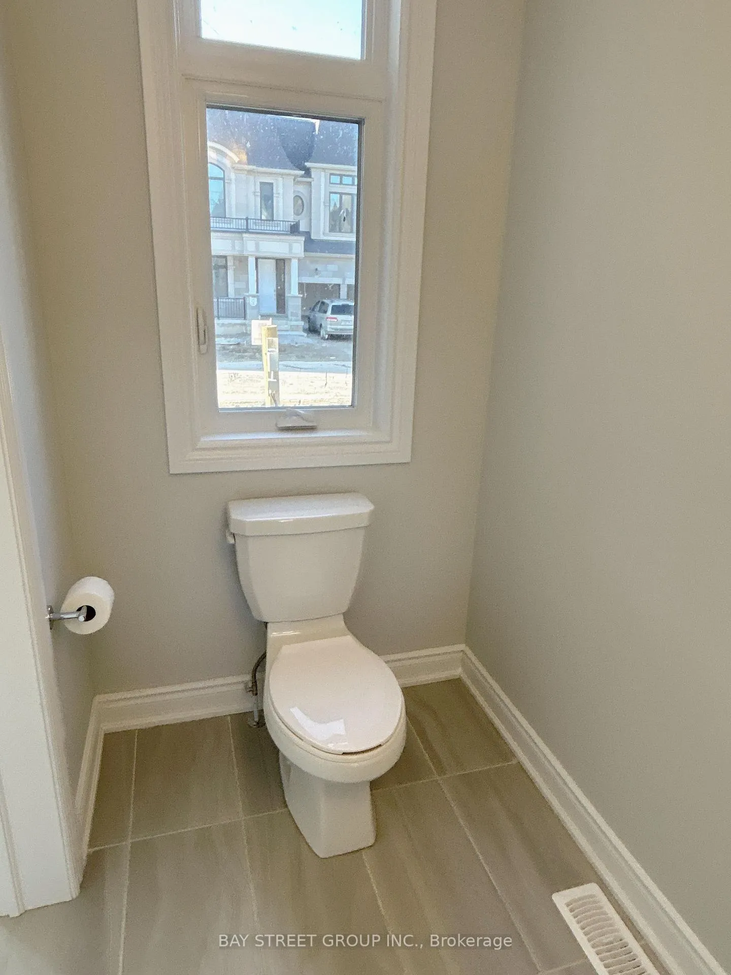 Photo 6 of 24 Nanhai Avenue N, Markham, Angus Glen — HOMEH