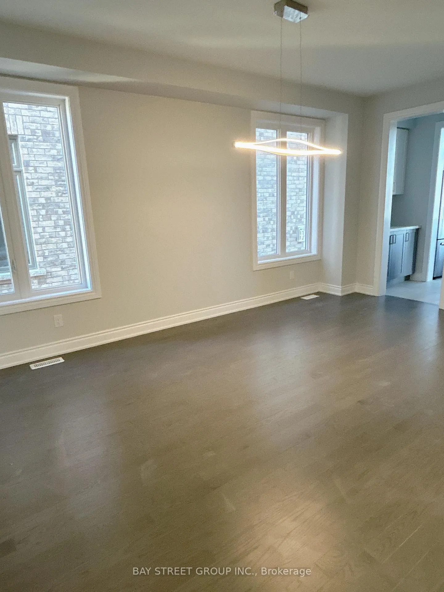 Photo 9 of 24 Nanhai Avenue N, Markham, Angus Glen — HOMEH