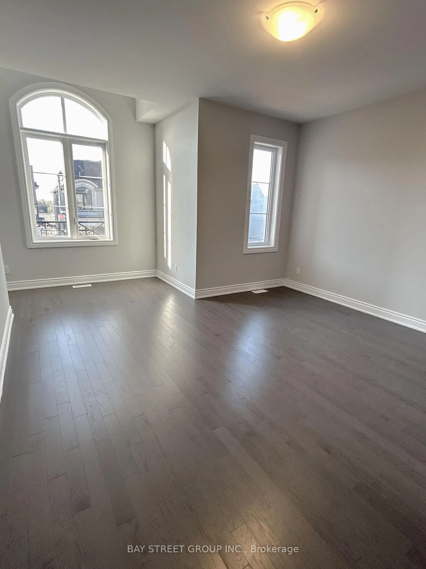 Photo 23 of 24 Nanhai Avenue N, Markham, Angus Glen — HOMEH
