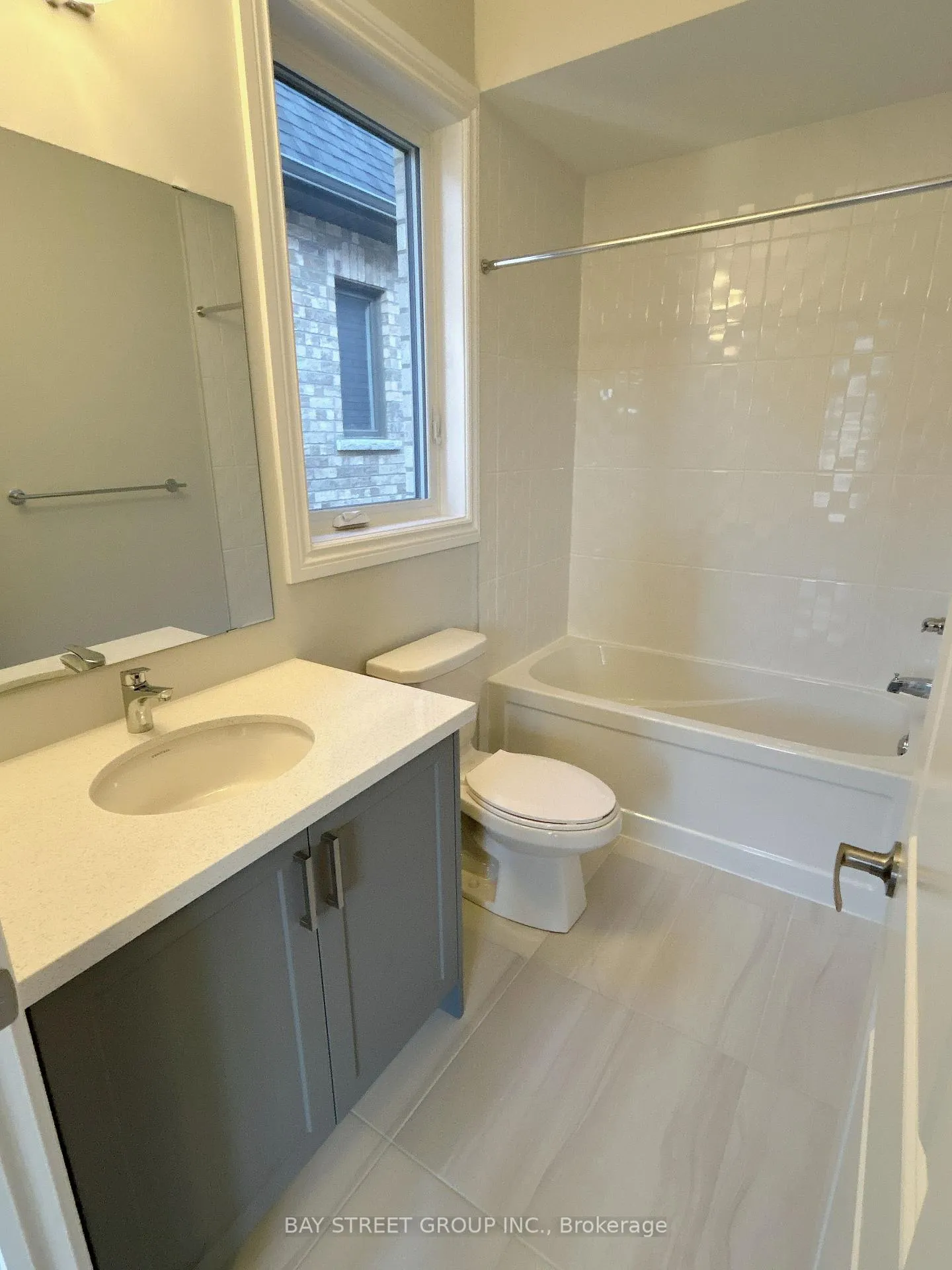 Photo 25 of 24 Nanhai Avenue N, Markham, Angus Glen — HOMEH
