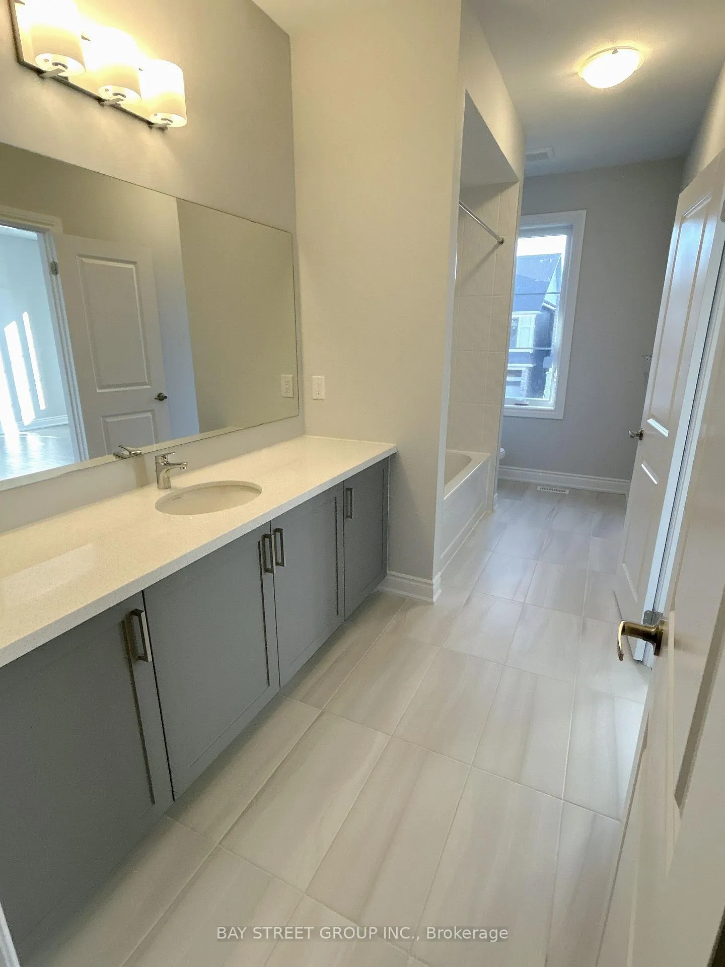 Photo 30 of 24 Nanhai Avenue N, Markham, Angus Glen — HOMEH