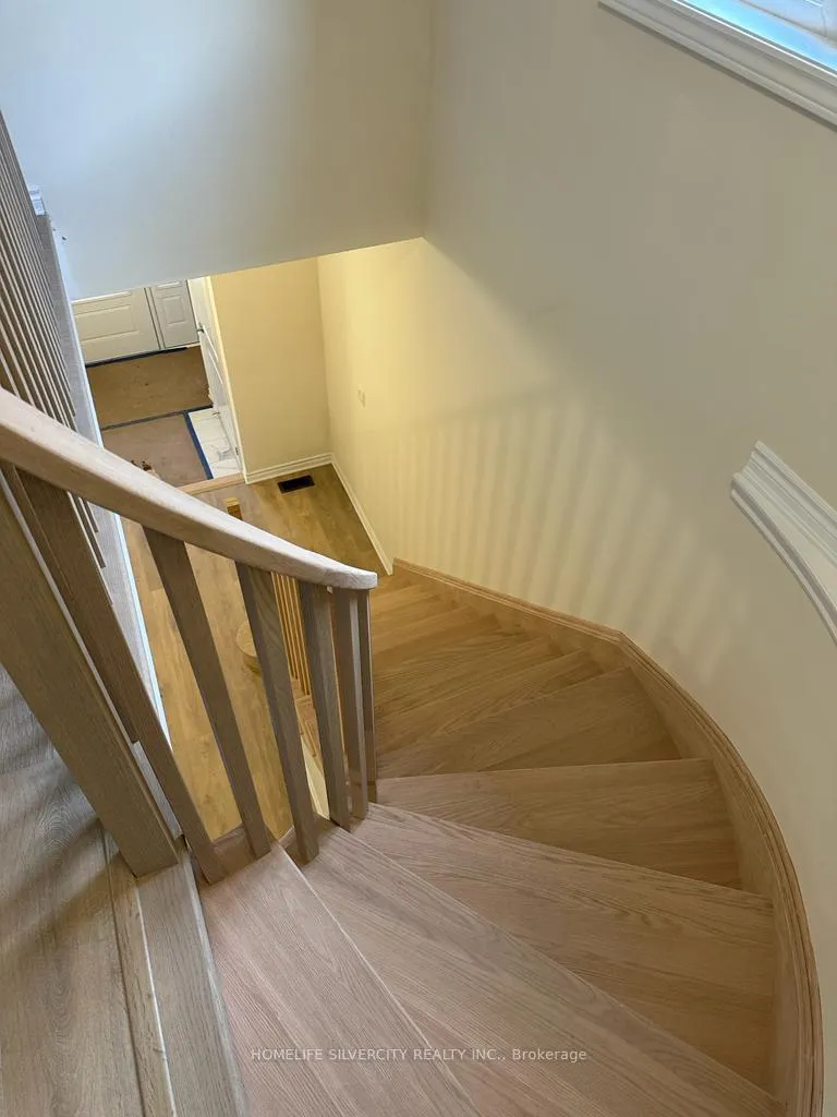Photo 5 of 125 Sapphire Way, Thorold, Rolling Meadows — HOMEH