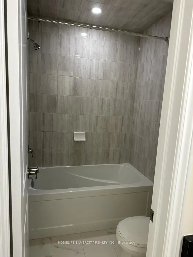 Photo 8 of 125 Sapphire Way, Thorold, Rolling Meadows — HOMEH