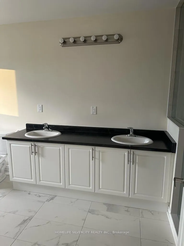 Photo 14 of 125 Sapphire Way, Thorold, Rolling Meadows — HOMEH