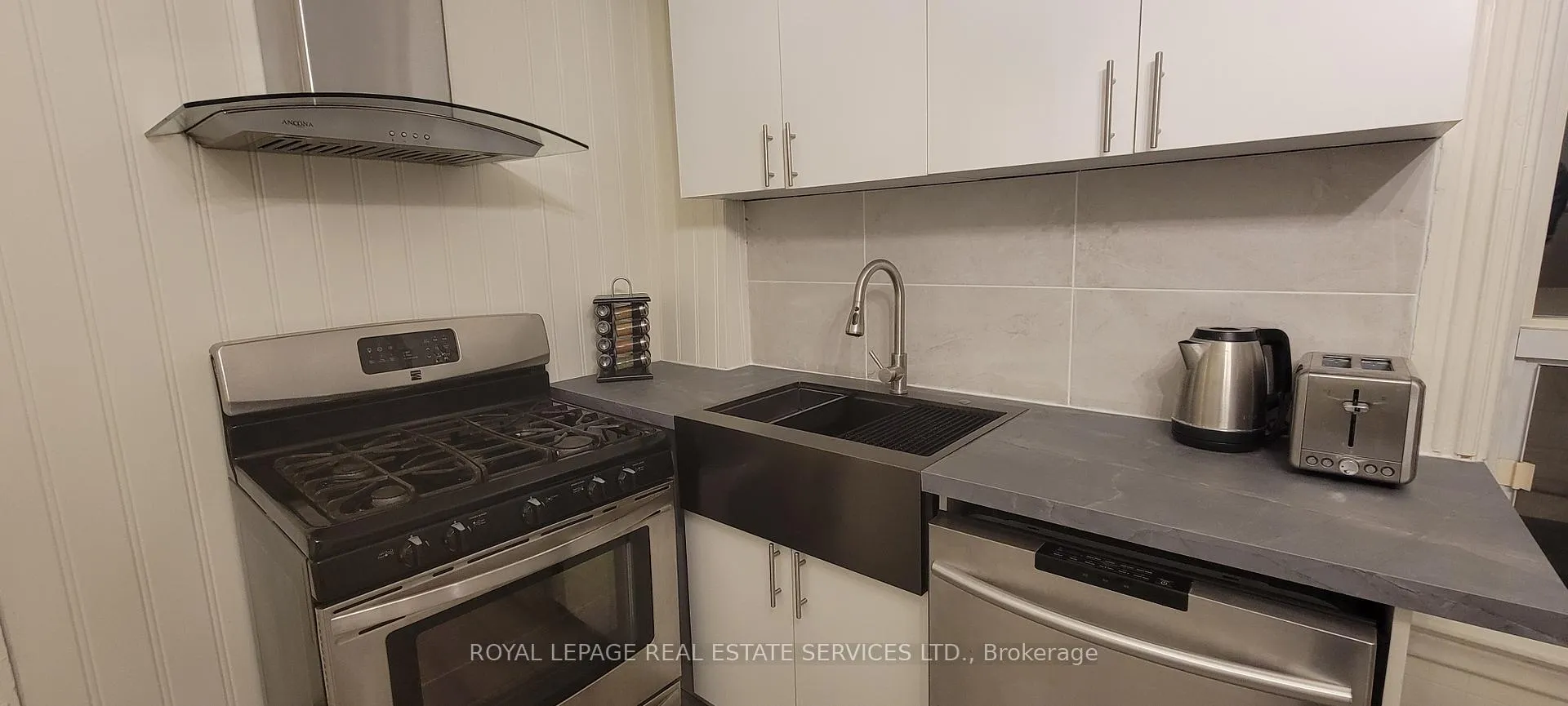 Photo 11 of 75 Montrose Avenue, Toronto, Trinity-Bellwoods — HOMEH