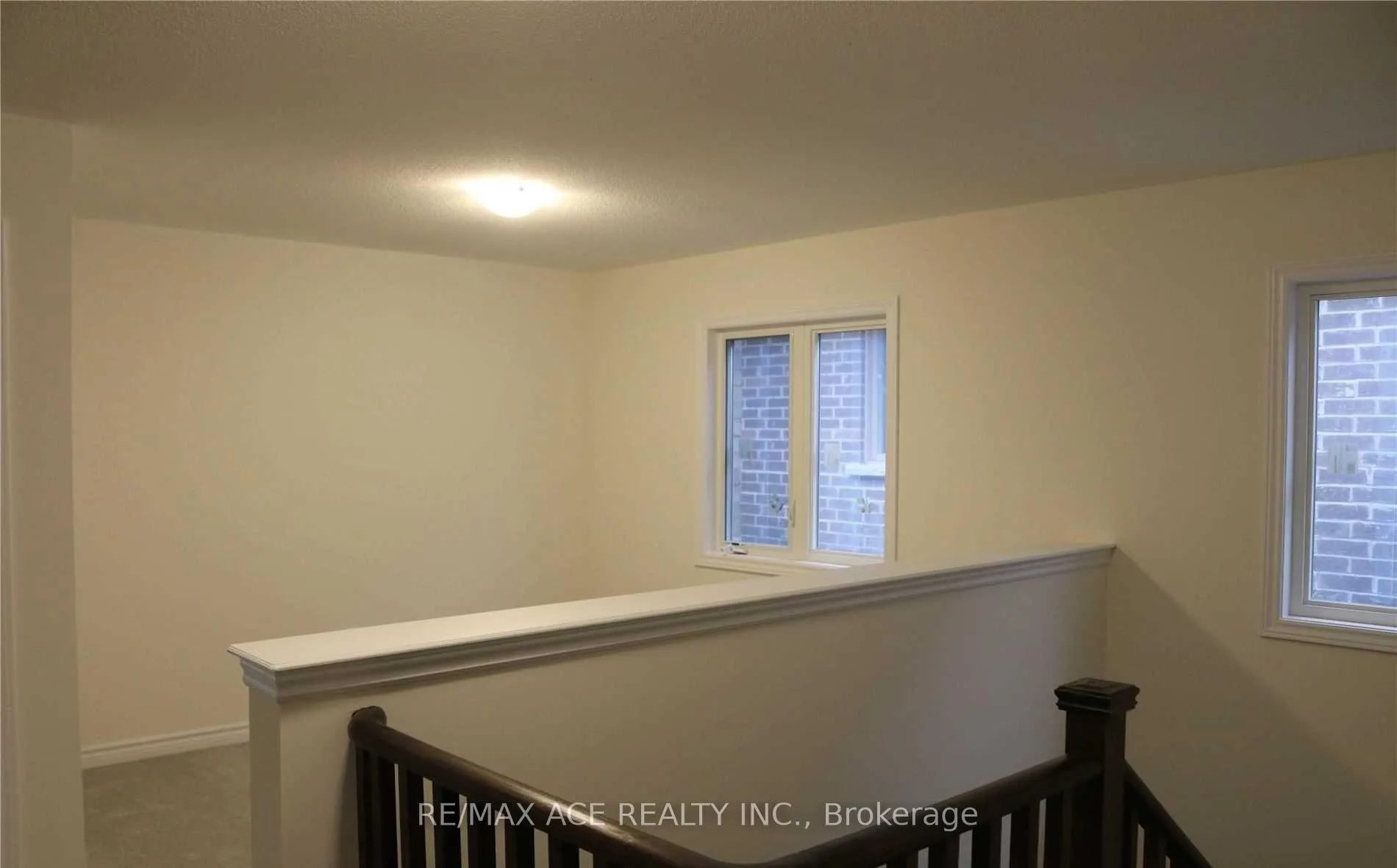 Photo 10 of 316 Fleetwood Drive, Oshawa, Eastdale — HOMEH