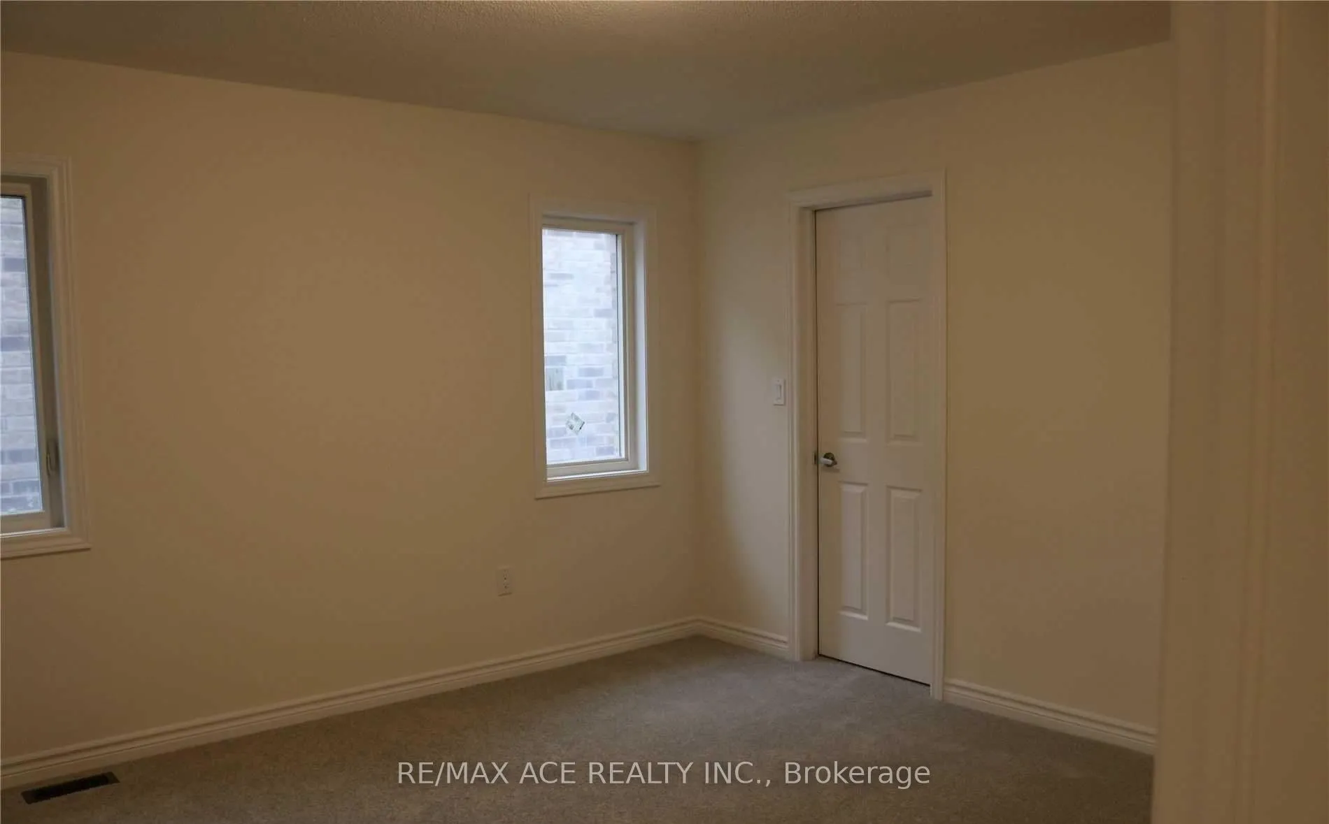 Photo 21 of 316 Fleetwood Drive, Oshawa, Eastdale — HOMEH