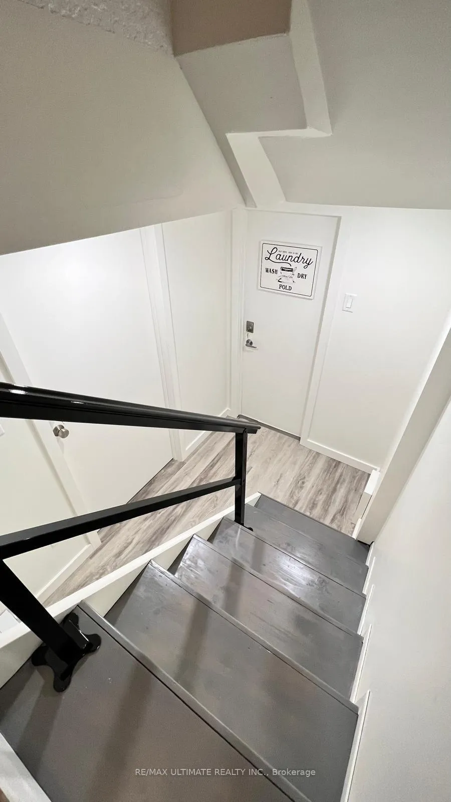 Photo 2 of 30 Ferris Road, Toronto, O'Connor-Parkview — HOMEH
