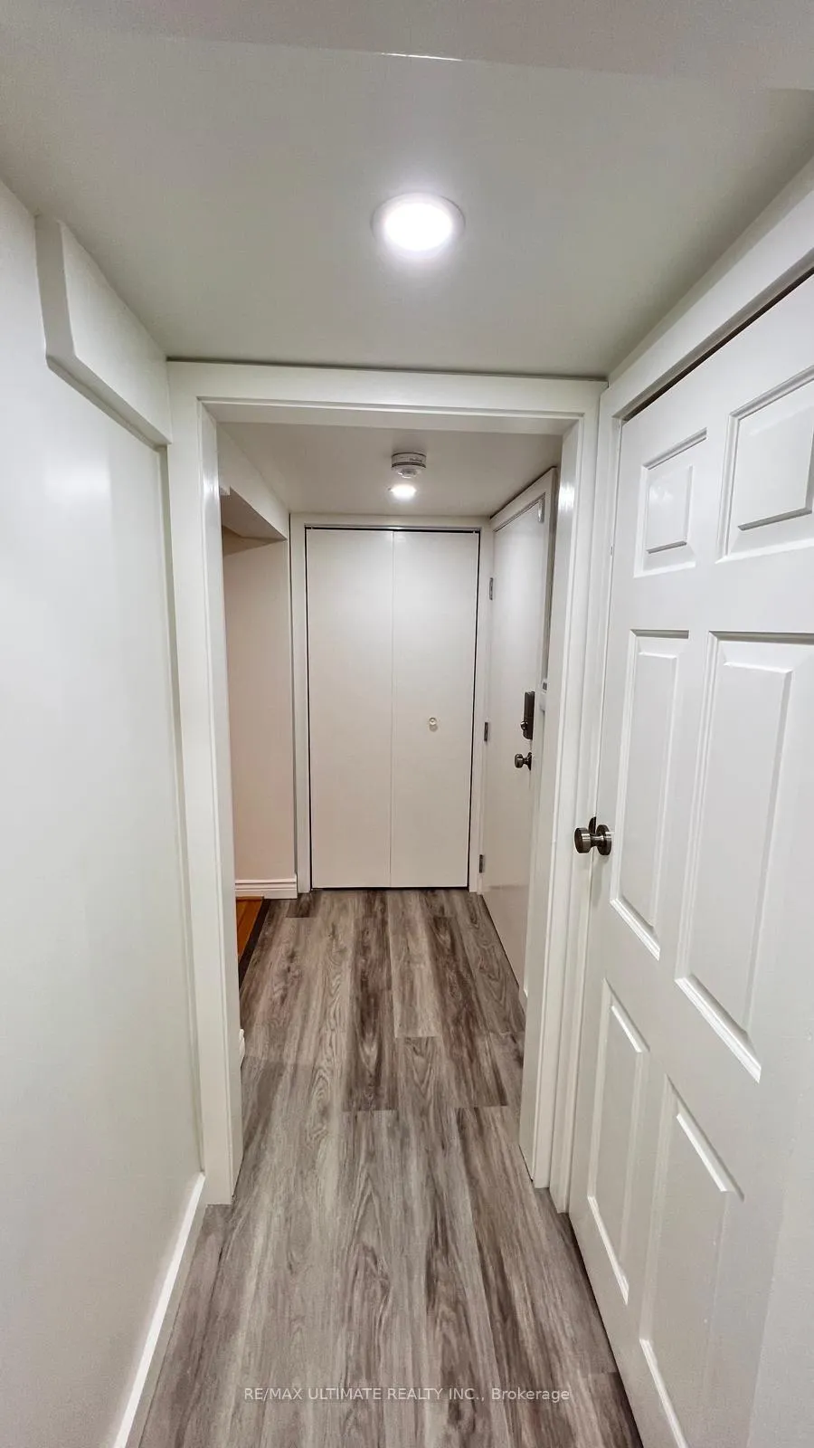 Photo 3 of 30 Ferris Road, Toronto, O'Connor-Parkview — HOMEH