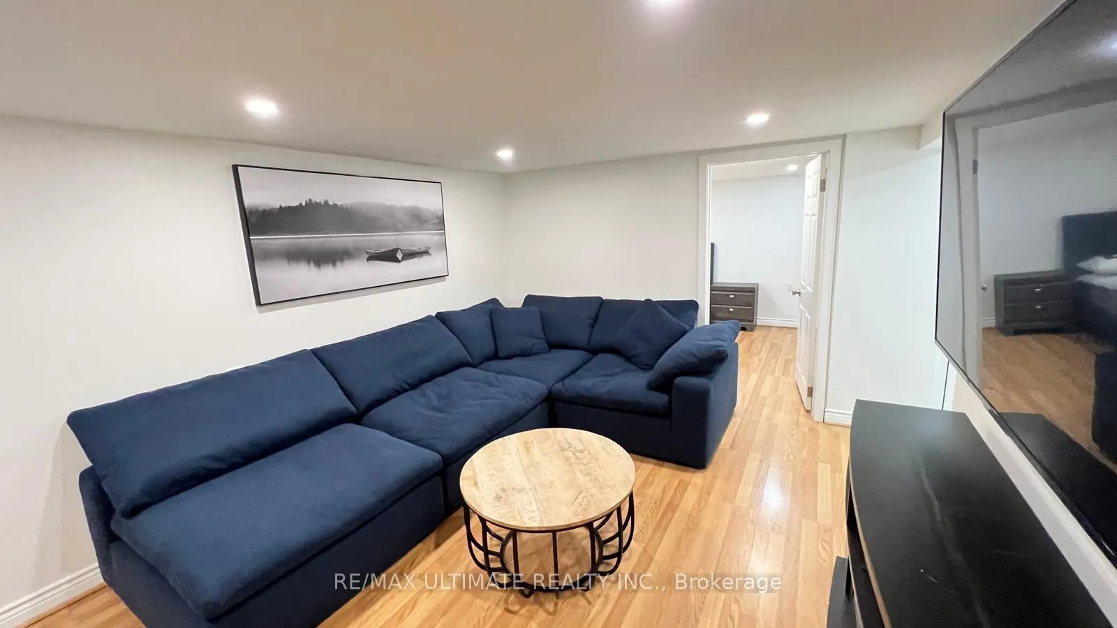 Photo 4 of 30 Ferris Road, Toronto, O'Connor-Parkview — HOMEH