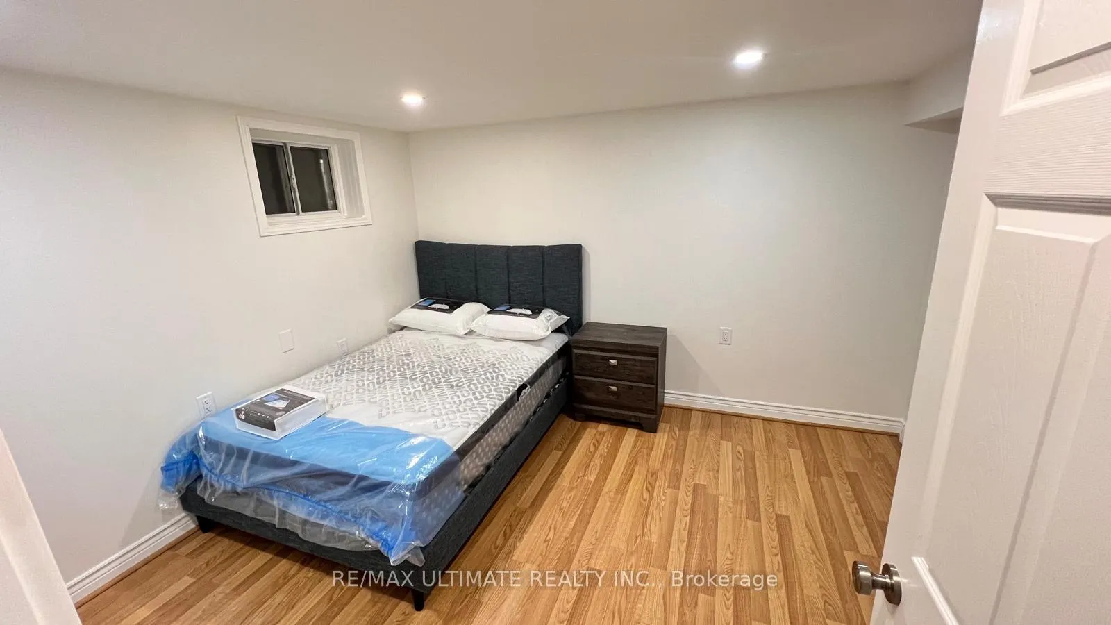 Photo 10 of 30 Ferris Road, Toronto, O'Connor-Parkview — HOMEH