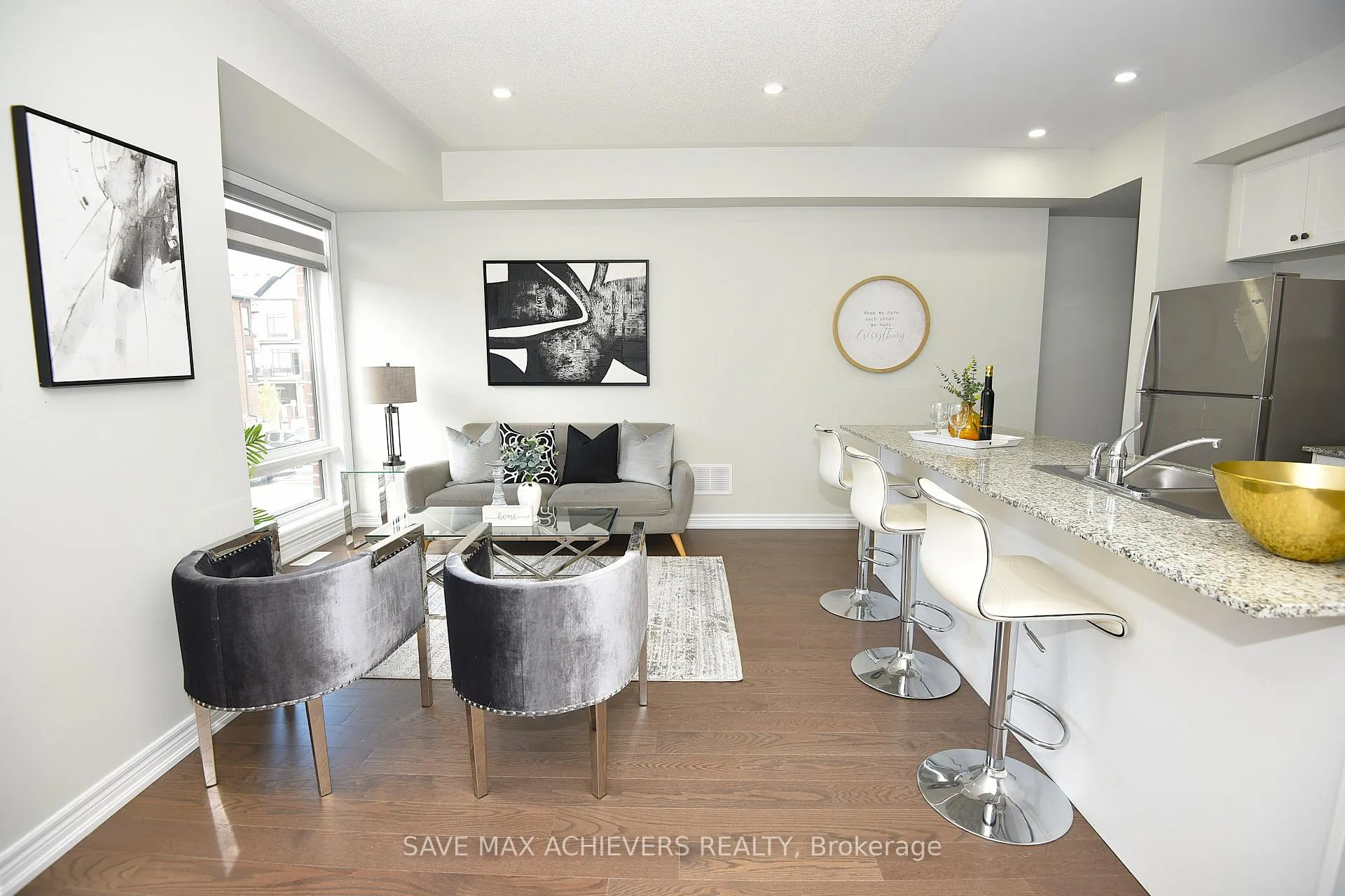 Photo 9 of 440 Salem Road S, Ajax, South East — HOMEH