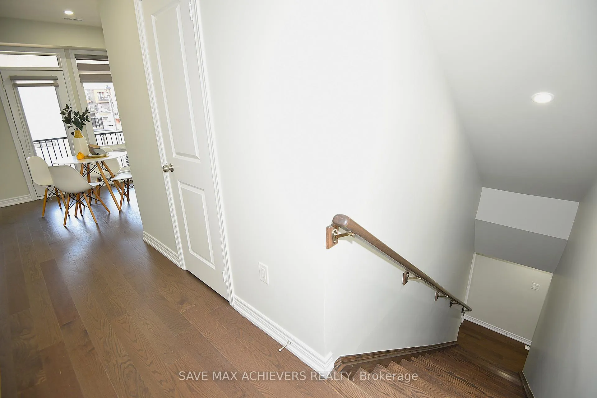 Photo 21 of 440 Salem Road S, Ajax, South East — HOMEH