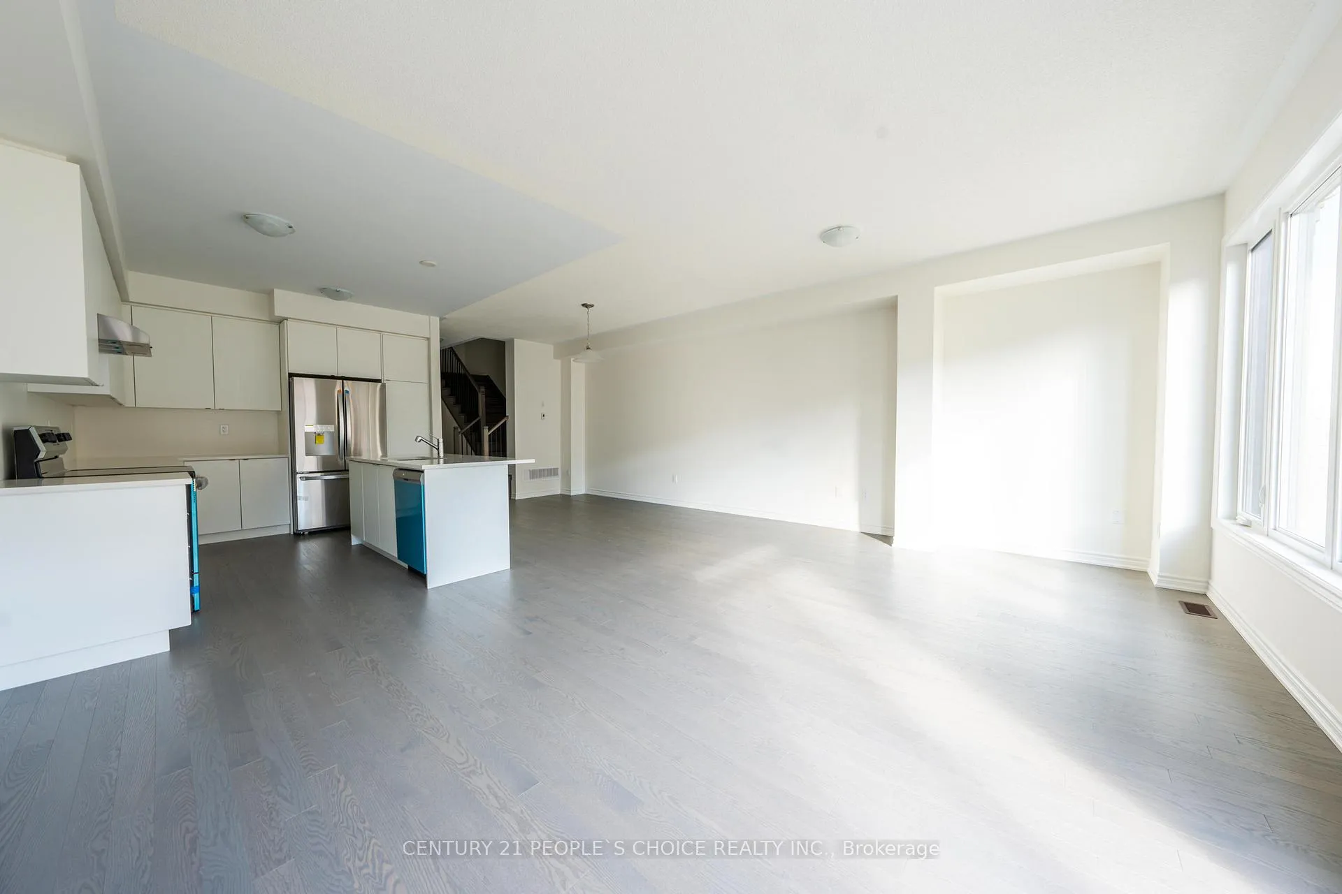 Photo 5 of 60 Velvet Drive, Whitby, Rural Whitby — HOMEH