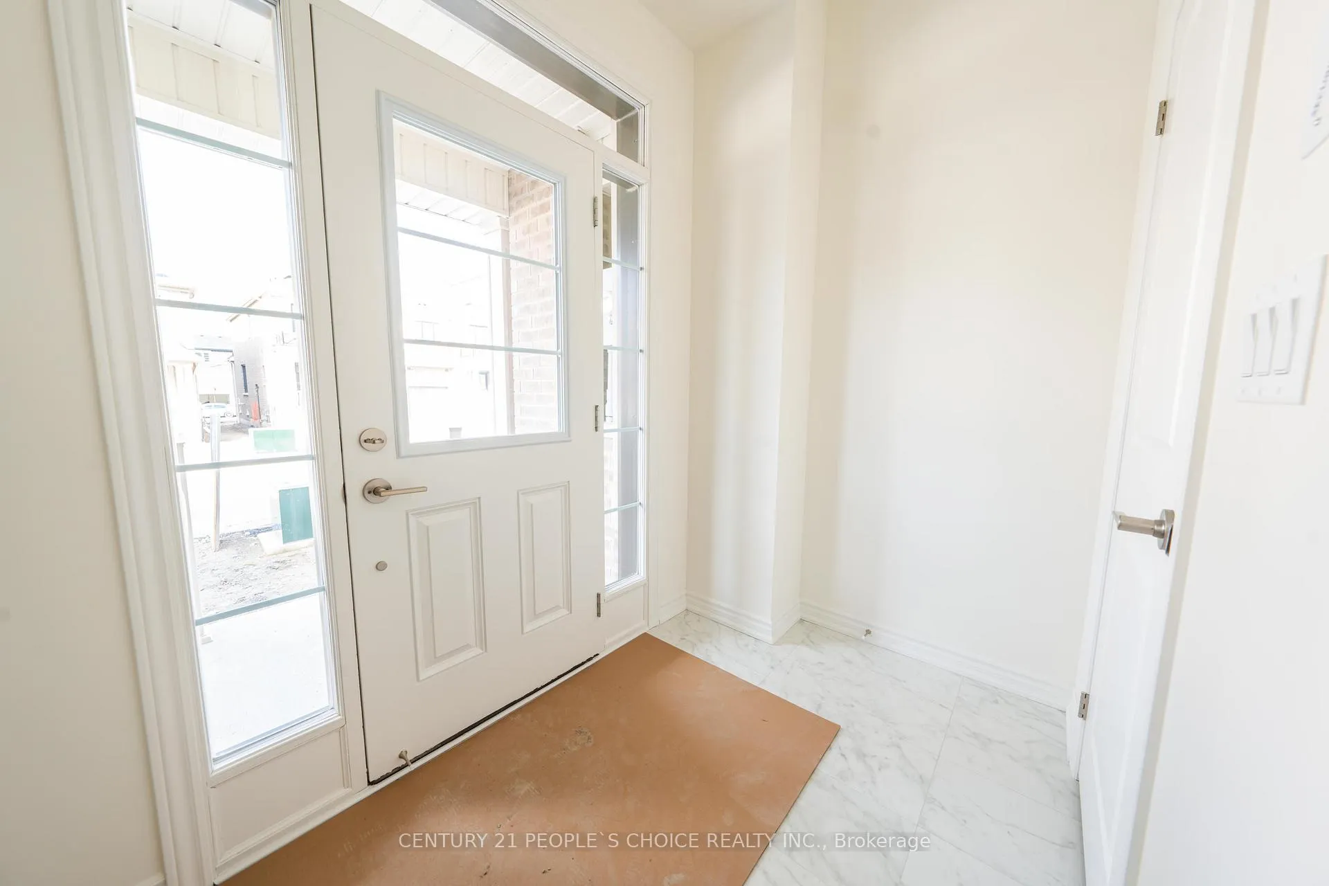 Photo 12 of 60 Velvet Drive, Whitby, Rural Whitby — HOMEH