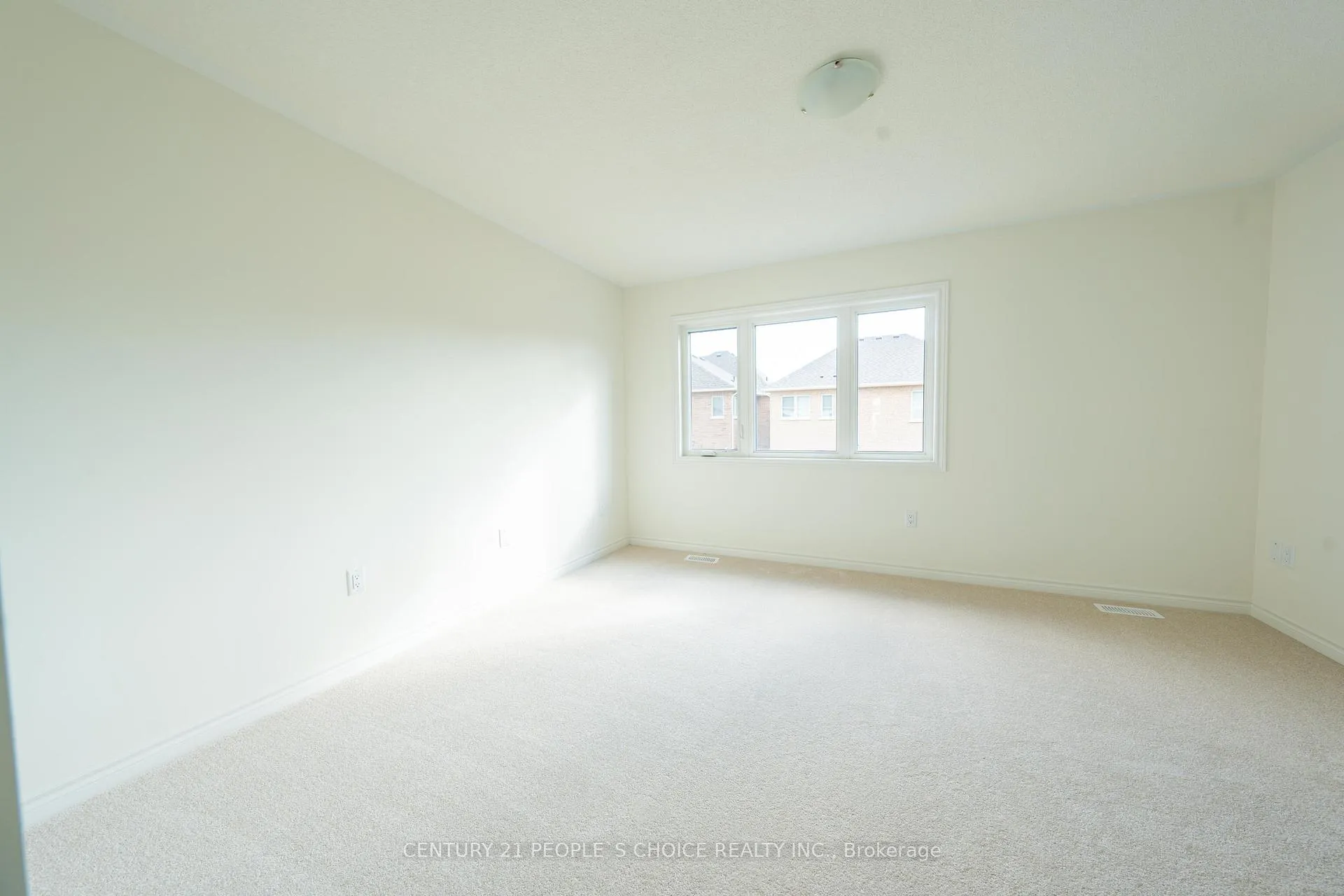 Photo 15 of 60 Velvet Drive, Whitby, Rural Whitby — HOMEH