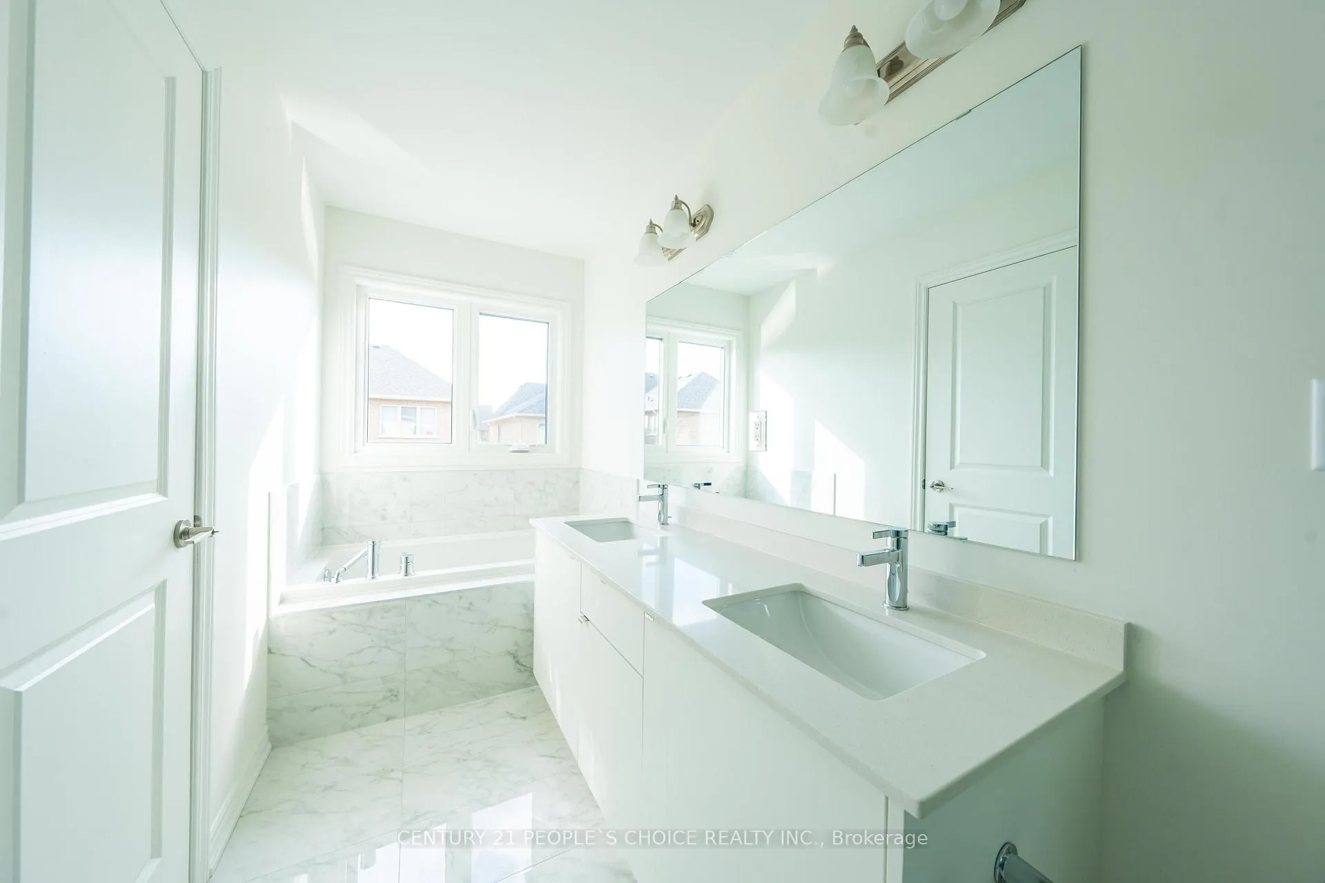 Photo 18 of 60 Velvet Drive, Whitby, Rural Whitby — HOMEH