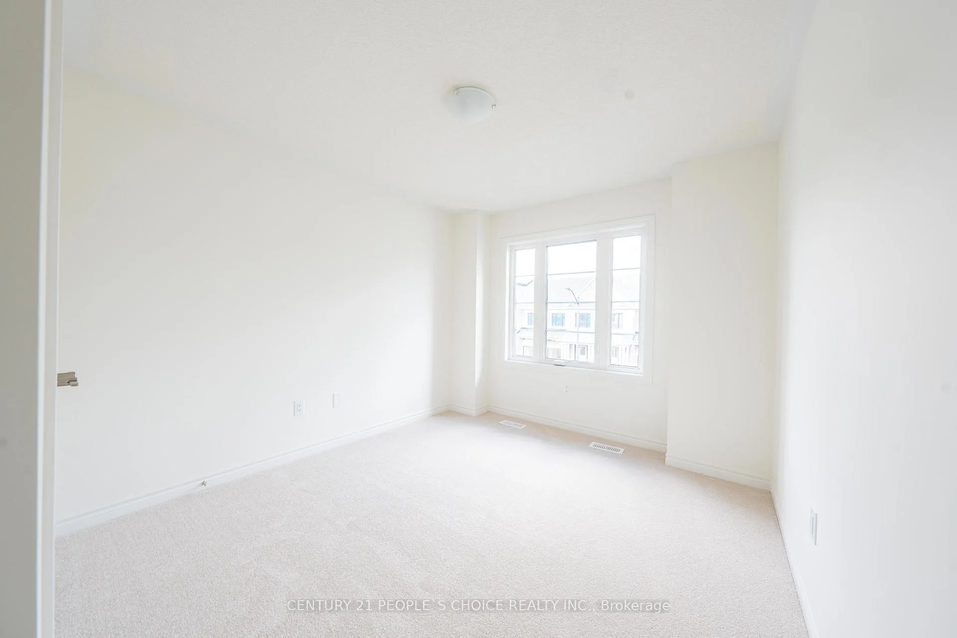 Photo 22 of 60 Velvet Drive, Whitby, Rural Whitby — HOMEH