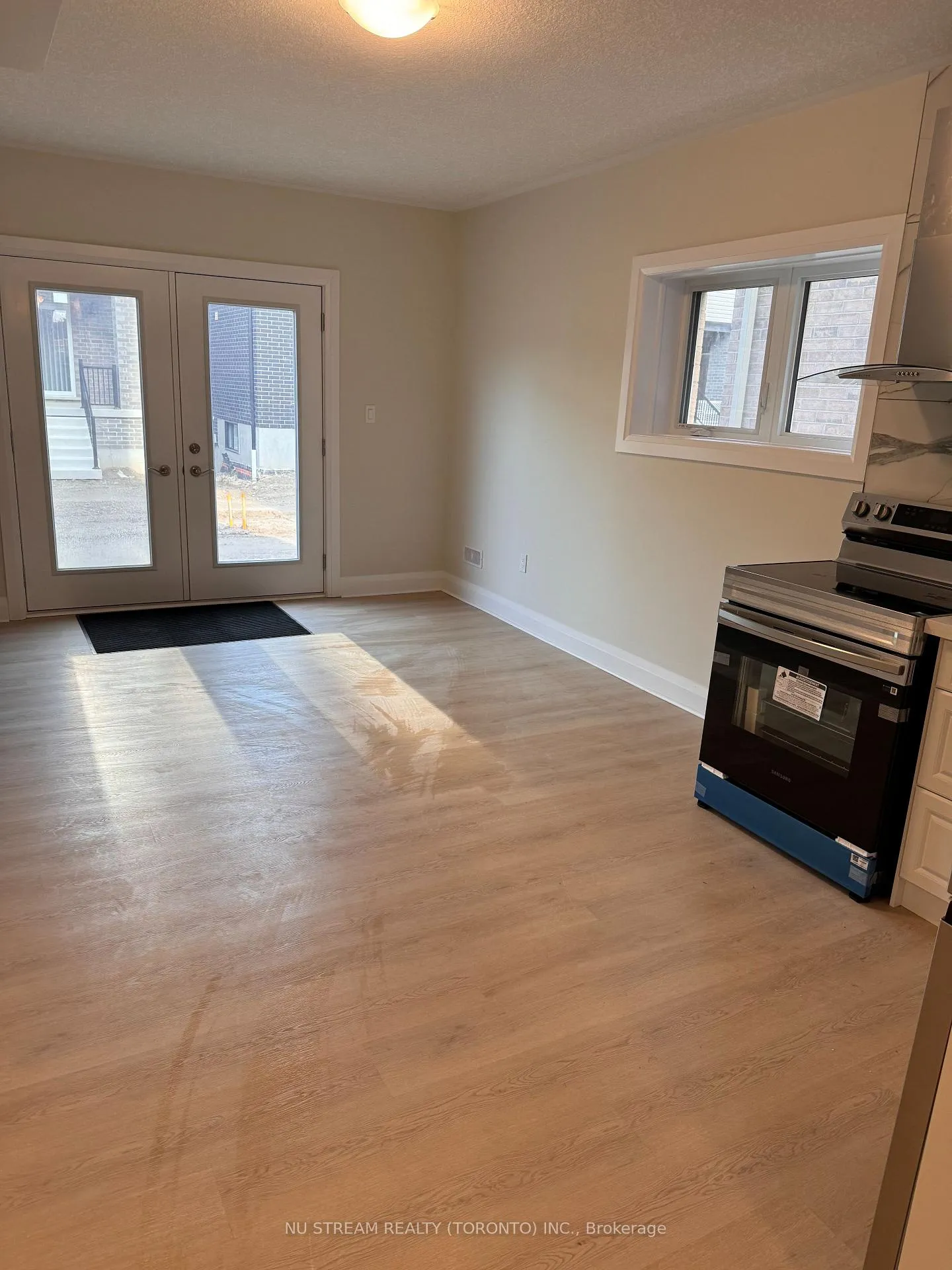 Photo 4 of Unit Lower, 732 Autumn Willow Drive, Waterloo — HOMEH