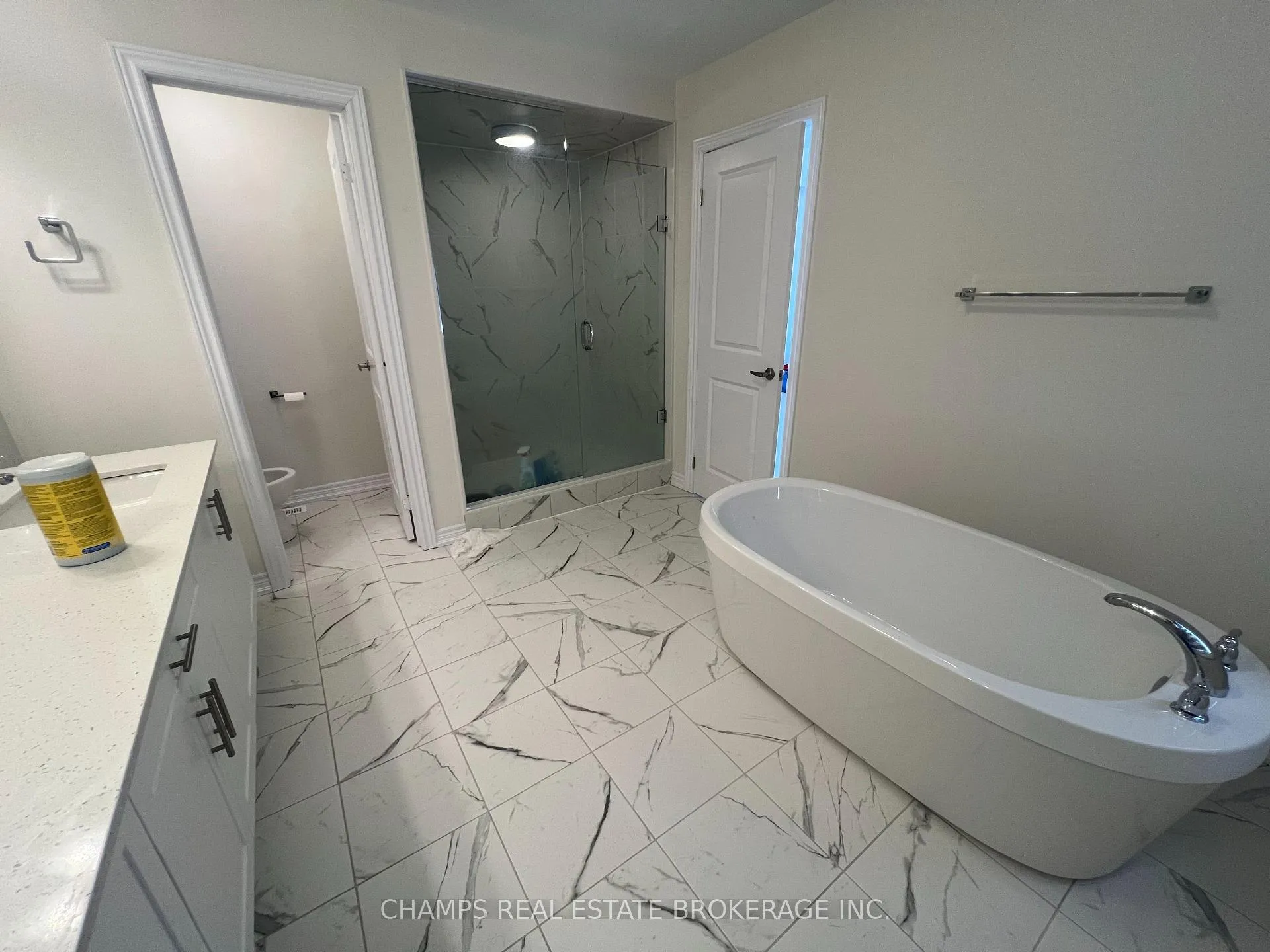 Photo 19 of 110 Broadacre Drive, Kitchener — HOMEH