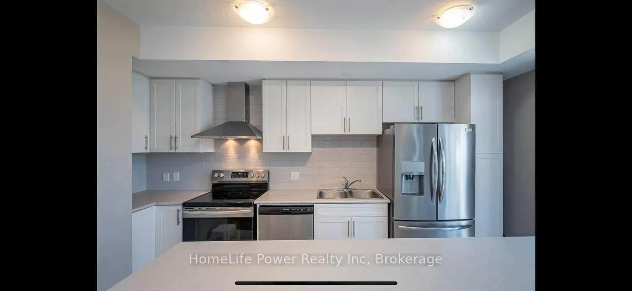 Photo 3 of 10 Wheat Lane, Kitchener — HOMEH