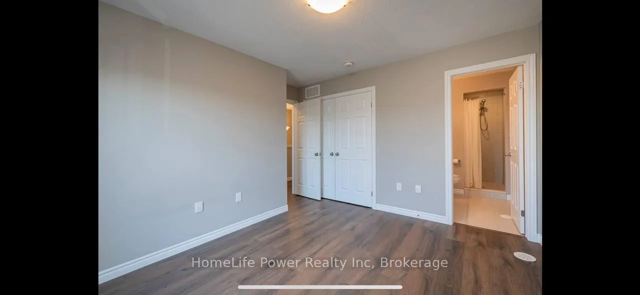 Photo 5 of 10 Wheat Lane, Kitchener — HOMEH